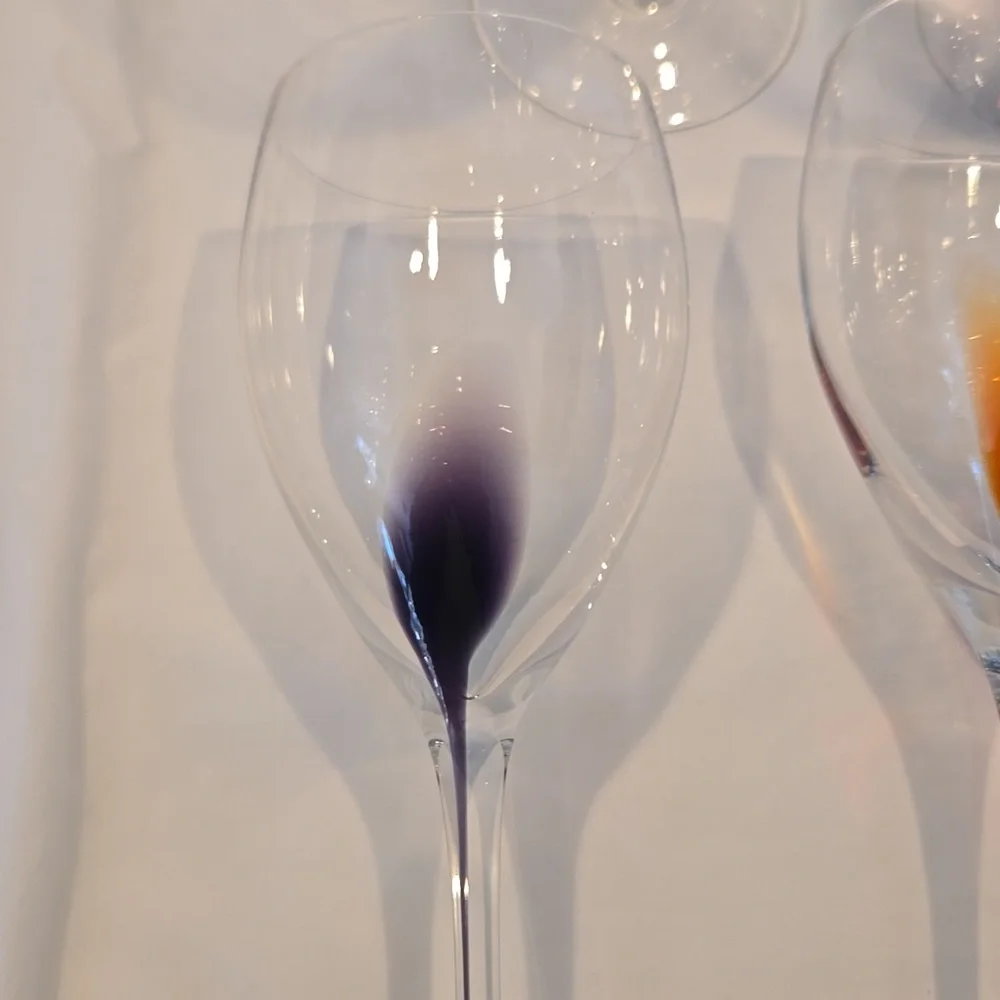 Pier 1 Imports Elegant Tear Drop Clear Wine Glass Set Of 9